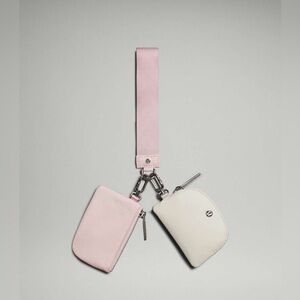 58🆕💕 Lululemon Dual Pouch Wristlet - Flush Pink/Bone